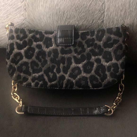 Michael Kors Leopard Shoulder Bag NWOT - Picture 2 of 4